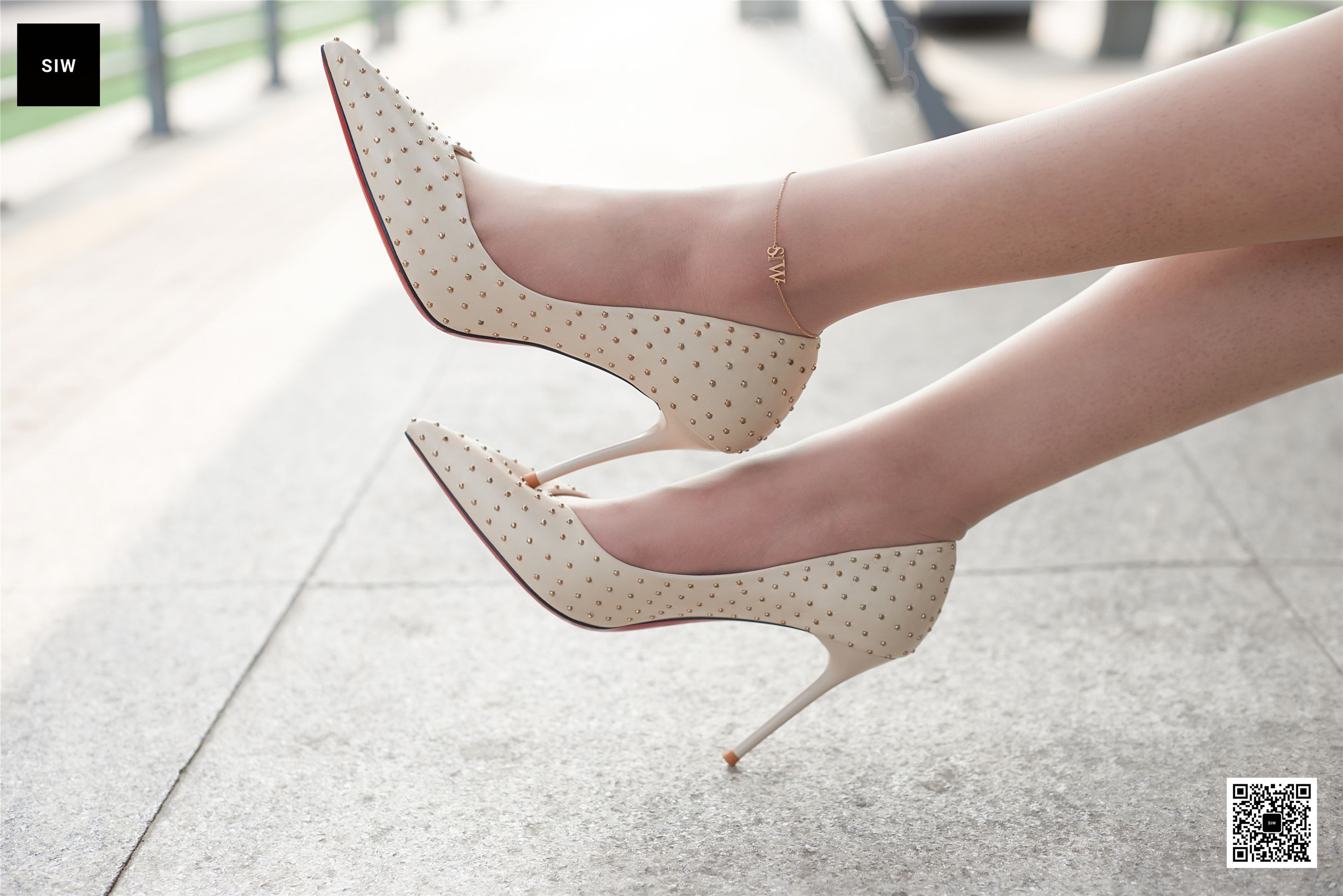 SIW斯文传媒 VOL.014 月台少女-丽莉